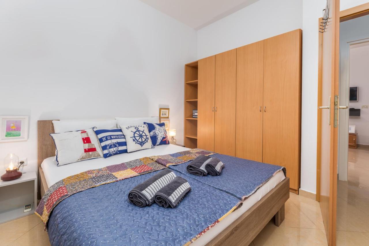 PUY Apartment-Old Town-Dundo מראה חיצוני תמונה