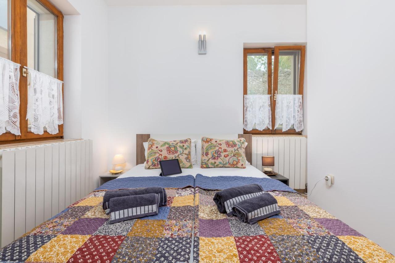 PUY Apartment-Old Town-Dundo מראה חיצוני תמונה