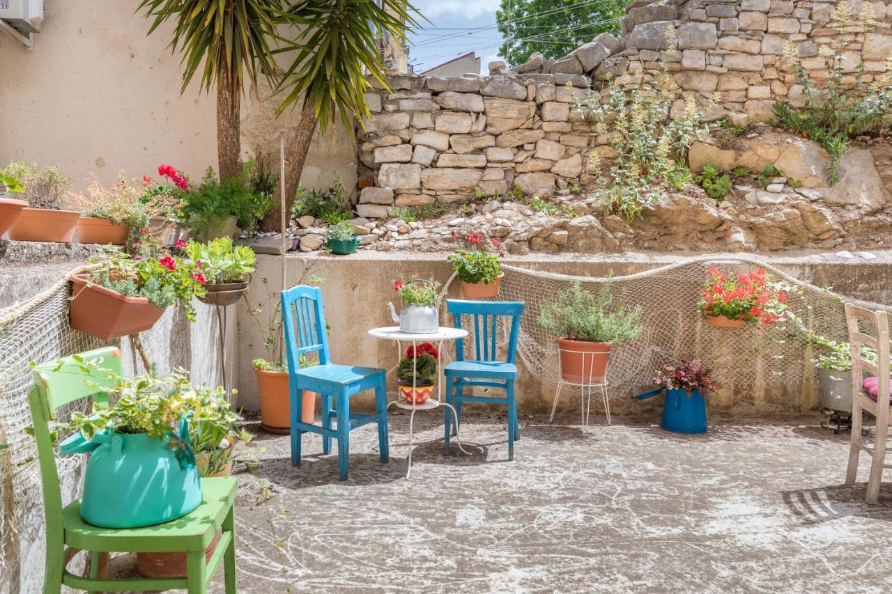 PUY Apartment-Old Town-Dundo מראה חיצוני תמונה