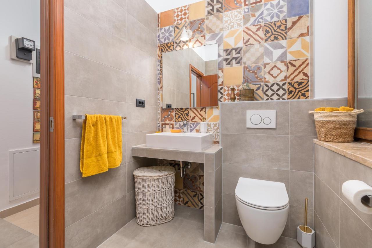 PUY Apartment-Old Town-Dundo מראה חיצוני תמונה